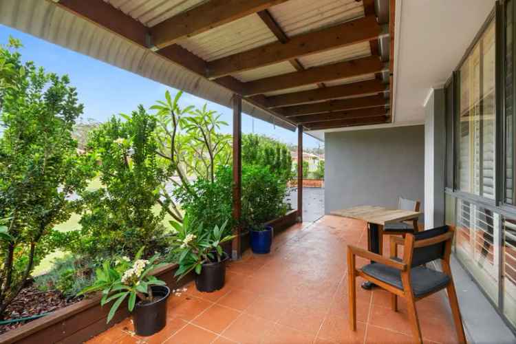 Buy 4 Bedroom House in Callala Bay with Outdoor Oasis and Modern Kitchen