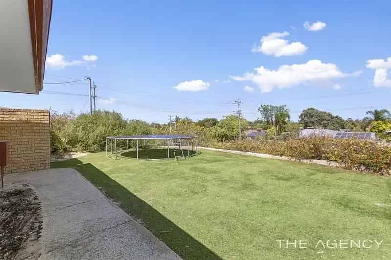 House For Sale - 159 Elderberry Drive, South Lake WA 6164