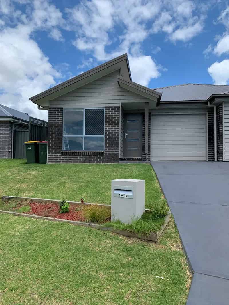 3 Bedroom Duplex!
