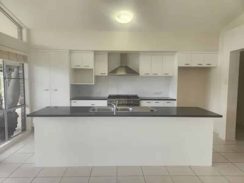 37-39 Dianella Court, New Beith QLD 4124 - House For Lease