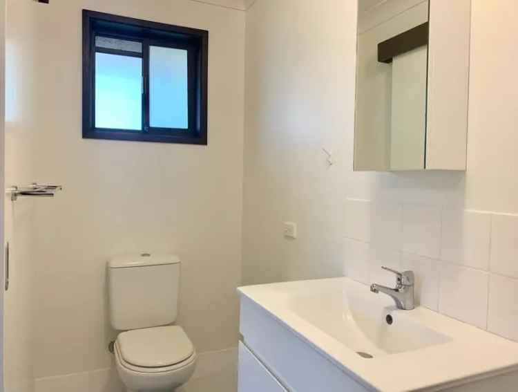 3 Bedroom Townhouse Near Bush Reserve Gold Coast City