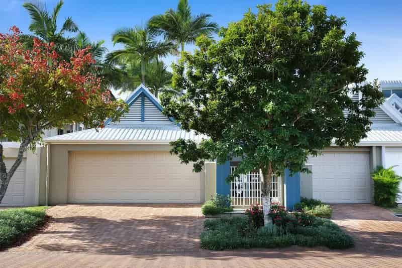 Spectacular Harbourfront Villa - Incredible Views