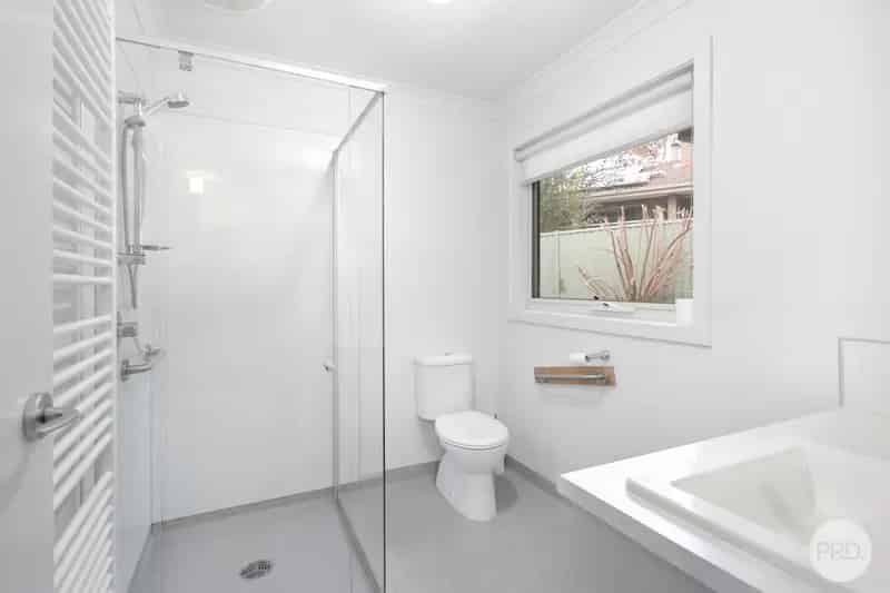 Modern, Low Maintenance Living - Ideal Downsizer