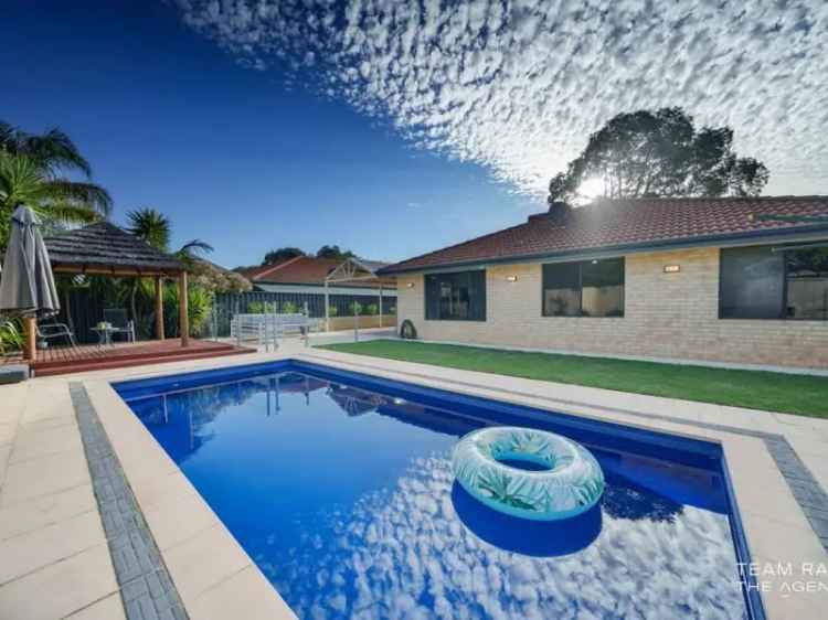 4 Bedroom 2 Bathroom Family Home with Pool Caversham