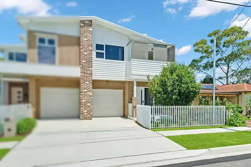 23A Warman Street, Pendle Hill NSW 2145 - Duplex For Lease