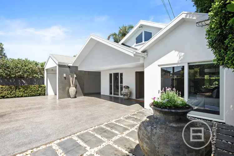 House For Sale in Melbourne, Victoria