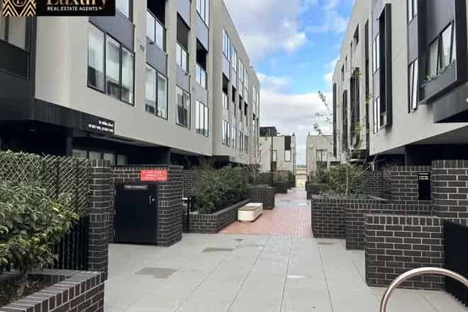 House For Sale , 10, Mills Boulevard, Melbourne, Victoria