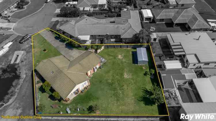 Outstanding DA Approved Opportunity on a Huge 1098sqm Allotment