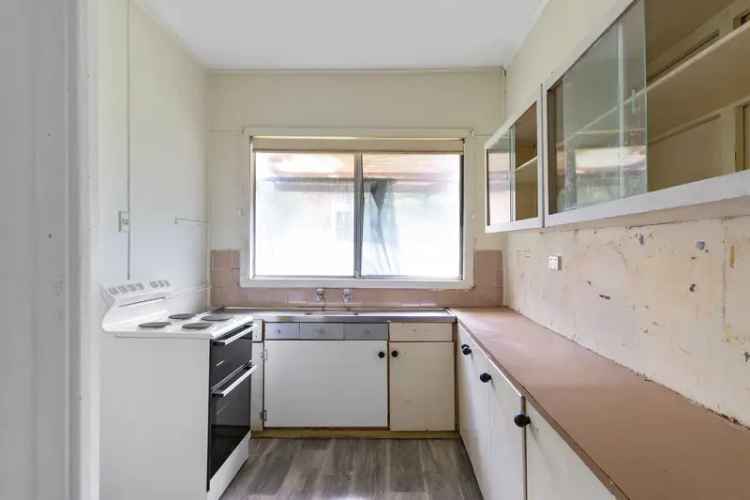 2 Bed Home Pelaw Main NSW - Modern Kitchen Pet Friendly