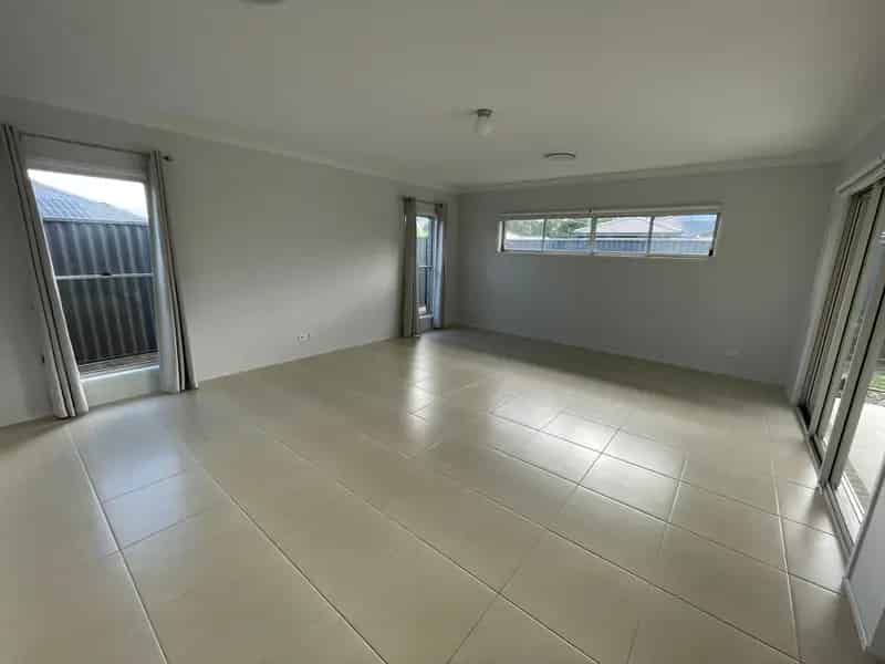Four Bedroom Home In Watagan Park Estate