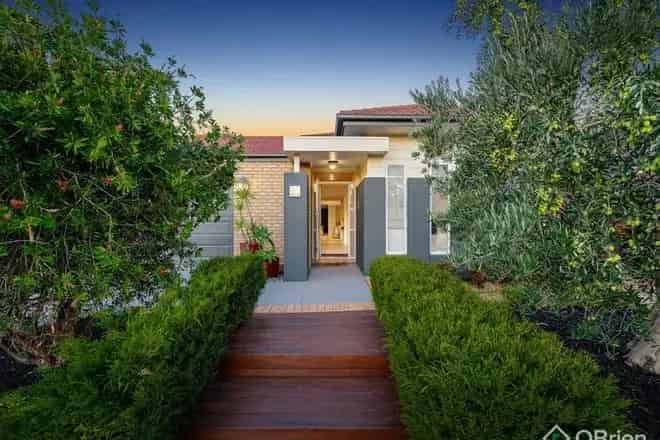 House For Sale , 21, Alvaston Street, Melbourne, Victoria