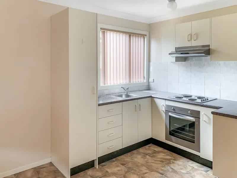 Real Estate For Lease - 27A Loddon Crescent - Campbelltown , NSW