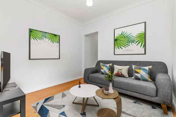 2 Bed Newtown Apartment - Walk to Cafes, Uni & RPA