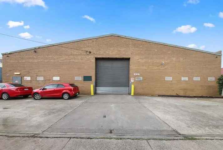 Warehouse For Lease Coburg North 1141 sqm