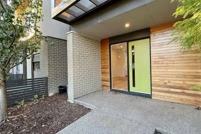 House For Sale , 75, Seagrass Crescent, Melbourne, Victoria