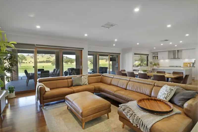 Buy Rural Property With Luxury Features and Pool On 9.8 Acres