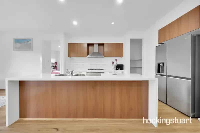 House For Sale , 18, York Parade, Melbourne, Victoria