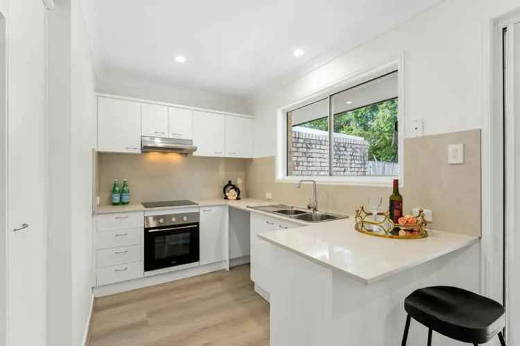 House For Sale , 8, Honeysuckle Way, City of Brisbane, Queensland