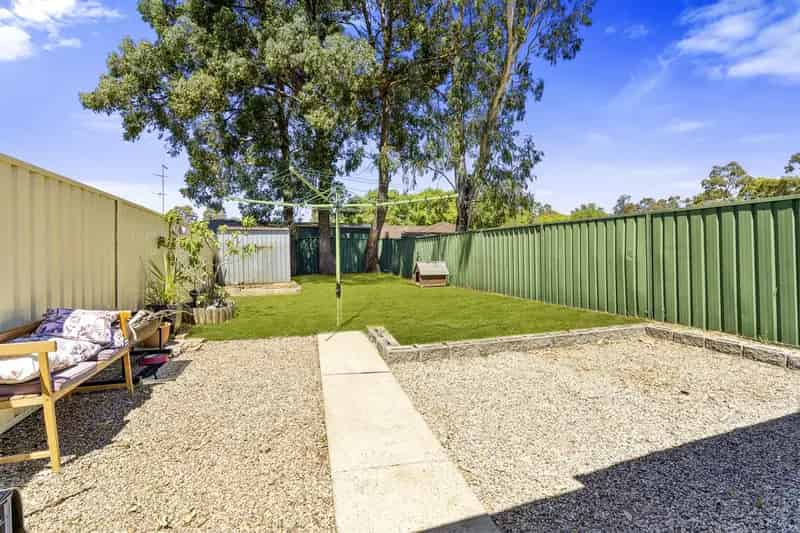 Real Estate For Lease - 2/4 Kitching Way - Currans Hill , NSW