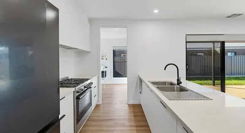 House For Sale , 5, Goodenia Street, Wangaratta, Victoria