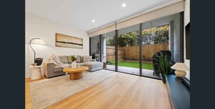 Modern Luxury Townhouse Near Monash University