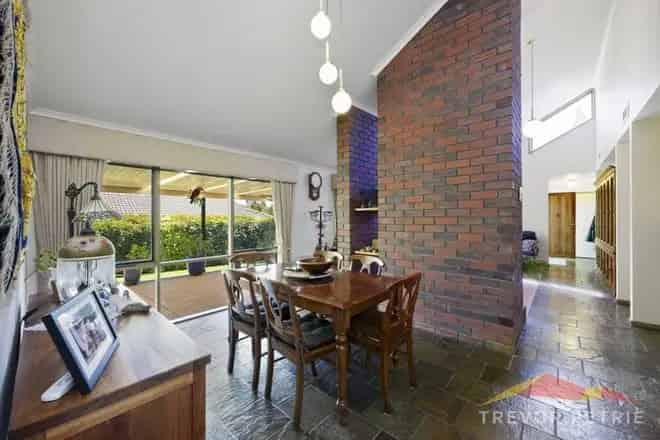 House For Sale , 10, Hakea Court, Ballarat, Victoria