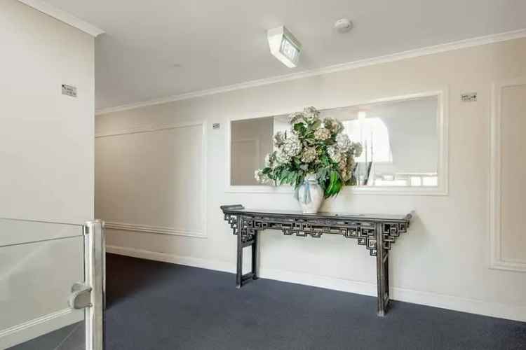 1 Bedroom 174m² Apartment Melbourne - Luxury Yarra River Living