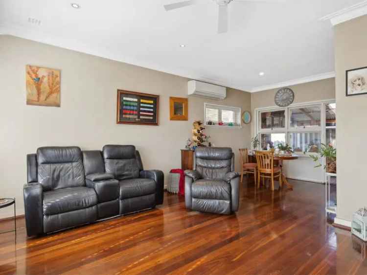 House For Sale in City of Melville, Western Australia