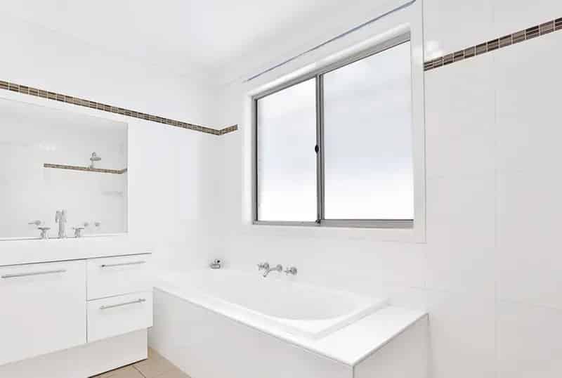 14 Pains Pl, Currans Hill NSW 2567 - House For Lease