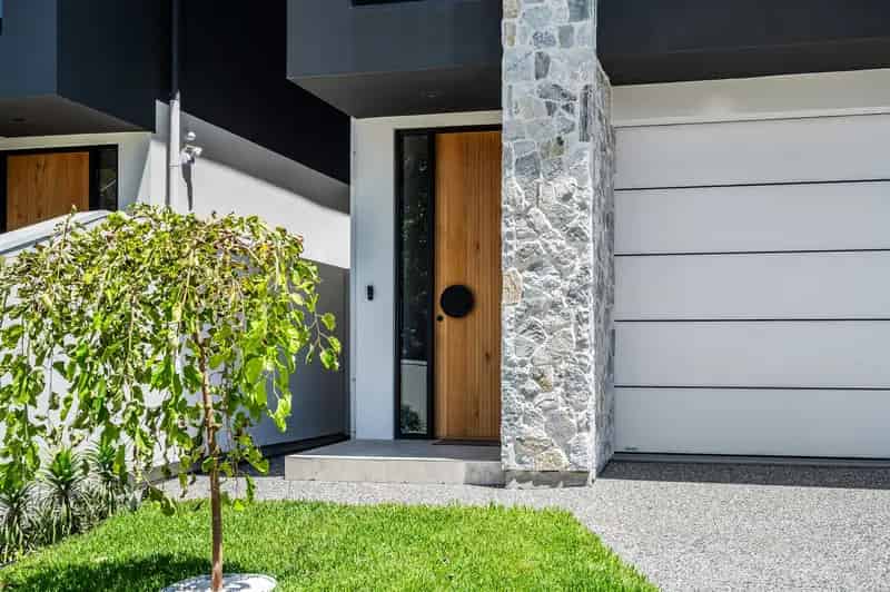 Rent House Henley Beach with Luxurious Features and Open-Plan Design