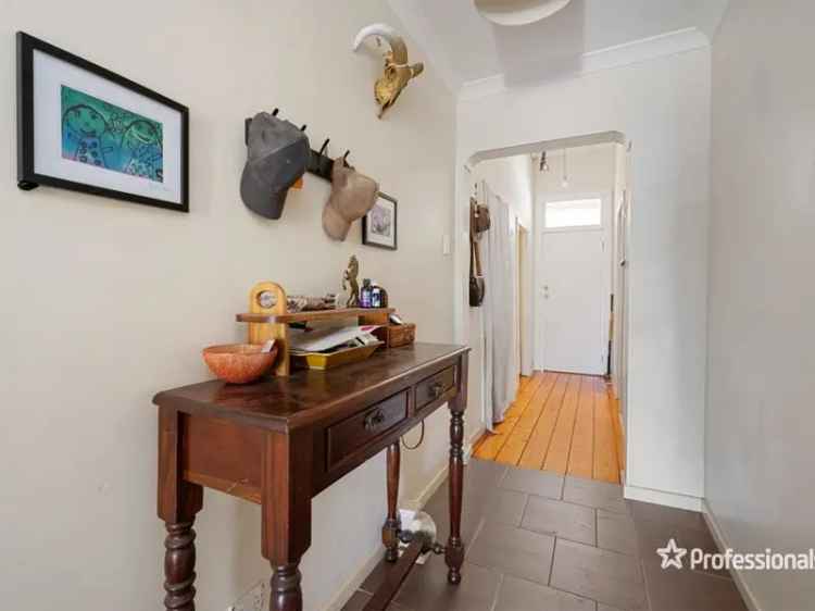 House For Sale in Boulder, Western Australia