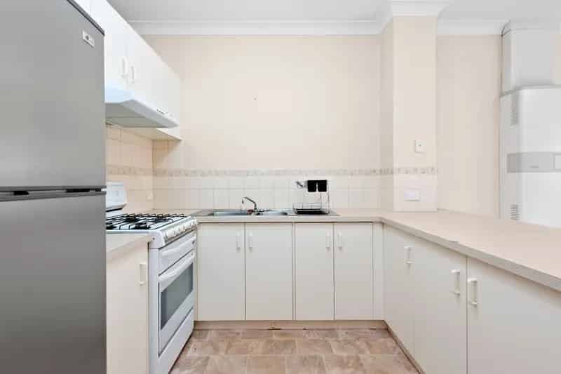 2-Bedroom Terrace Home - Just 2 Minutes from Ballarat CBD!