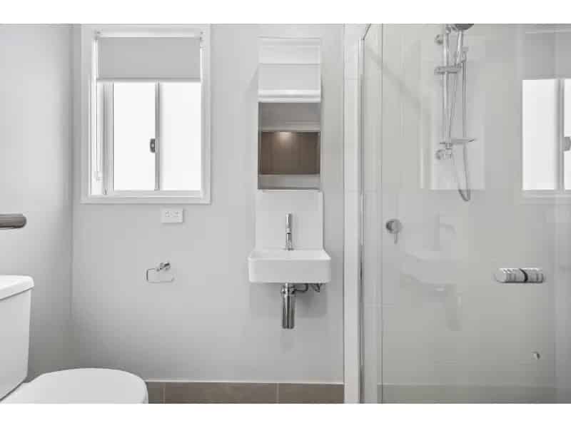 New Modern Furnished 1 Bedroom Unit In A Prime Location
