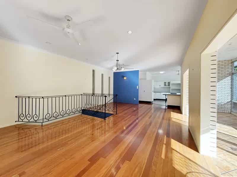 49 Waterfall Road, Nambour QLD 4560 - House For Lease