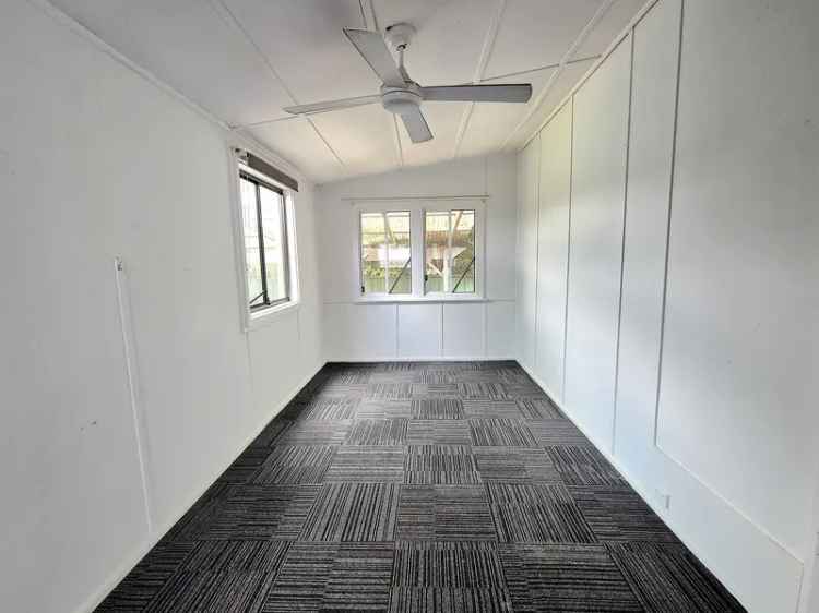 Real Estate For Lease - 129 Lindesay Street - Campbelltown , NSW