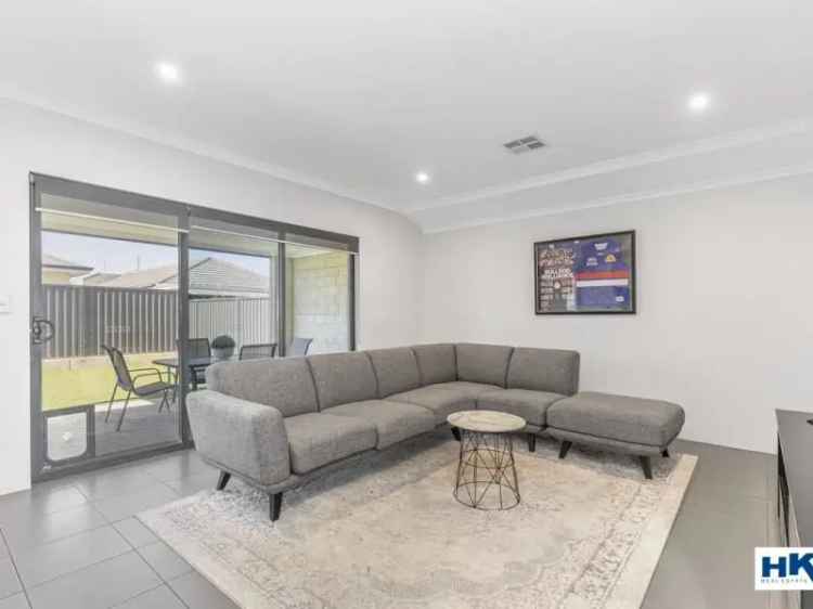 Modern 3x2 Family Home in Brabham