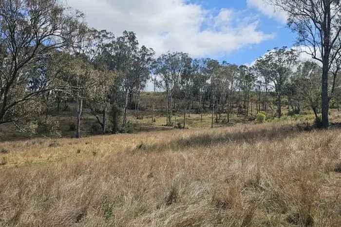 Acreage For Sale in Highfields, Queensland