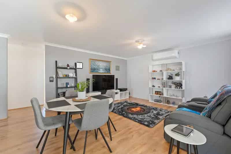 Buy House in Evermore with 3 Bedrooms and 2 Bathrooms