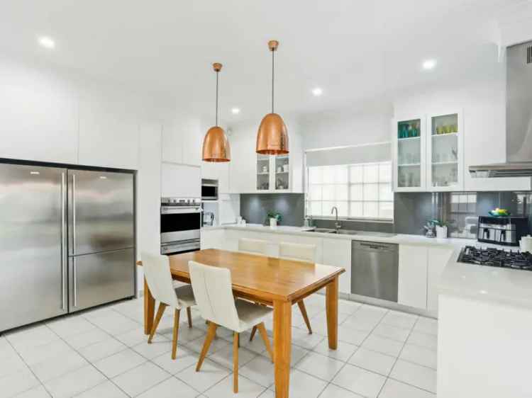 Modernised Home in Serene Cul-de-sac near Bexley North Station