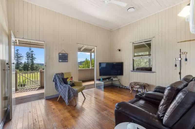 Buy rural property Kelico Park with horse facilities and macadamia plantation