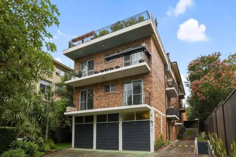 Real Estate For Lease - 2/6 Holborn Avenue - Dee Why , NSW