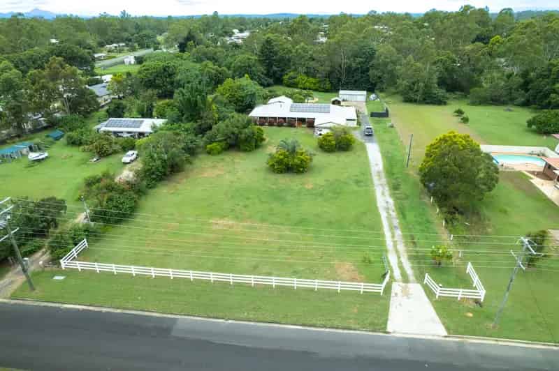 Buy Family Entertainer With Pool At Eumundi