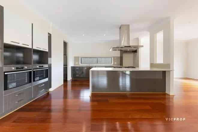 House For Sale , 74, Boardwalk Boulevard, Melbourne, Victoria
