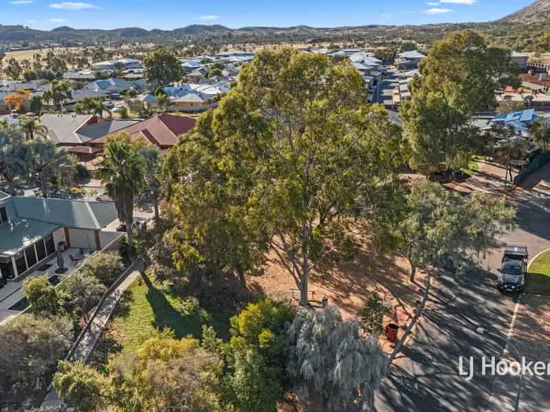House For Sale , Mpwetyerre, Northern Territory