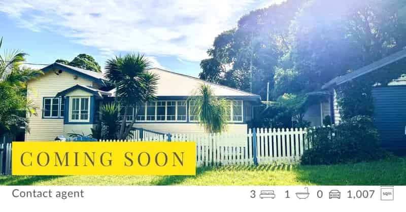 Timeless Queenslander Charm in the Heart of Maleny