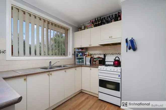 House For Rent in Bathurst, New South Wales