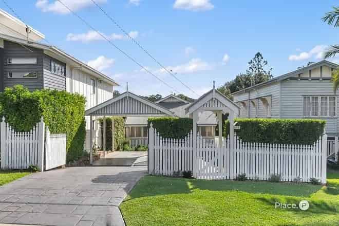 House For Sale , 11, Ludlow Street, City of Brisbane, Queensland
