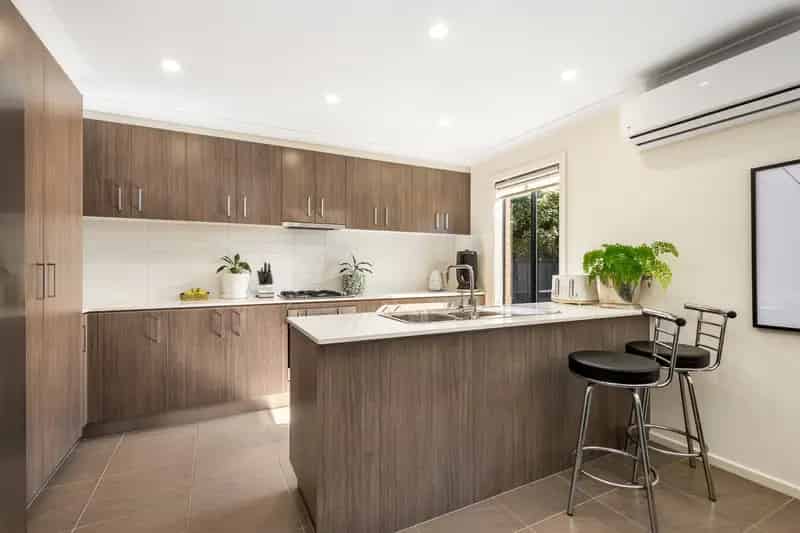 Bright, Modern Living in a Thriving Community