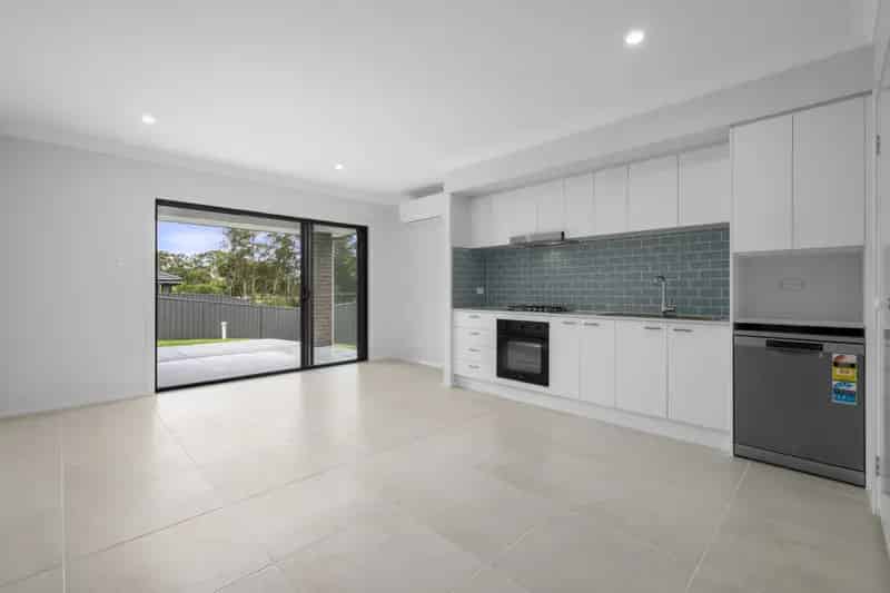 For Lease Brand New Two Bedroom Home Wadalba Spacious and Modern