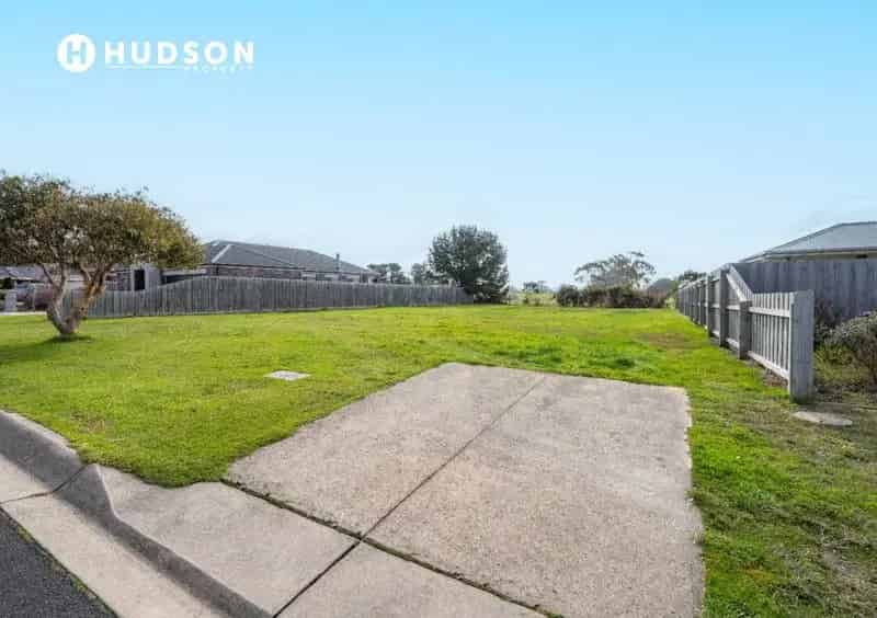 Build Your Dream Home Land for Sale in Madeira with Great Potential